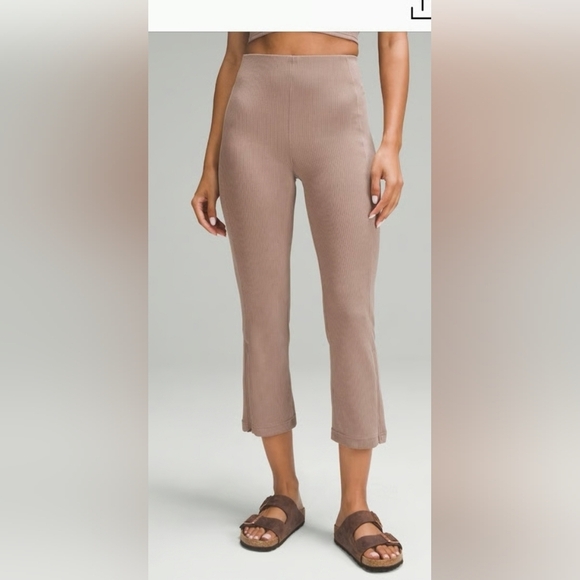 lululemon athletica Pants - Lululemon Athletica Softstreme Brown Cropped Pants
